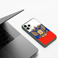 Чехол iPhone 11 Pro матовый Герб России на фоне флага, цвет: 3D-темно-зеленый — фото 2