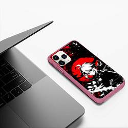 Чехол iPhone 11 Pro матовый Кадзуха - Мрачный геншин, цвет: 3D-малиновый — фото 2