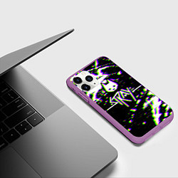 Чехол iPhone 11 Pro матовый Stray glitch, цвет: 3D-фиолетовый — фото 2