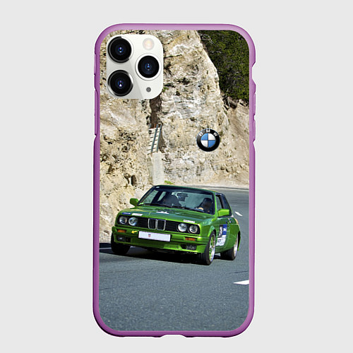 Чехол iPhone 11 Pro матовый Зелёная бэха на горной дороге / 3D-Фиолетовый – фото 1