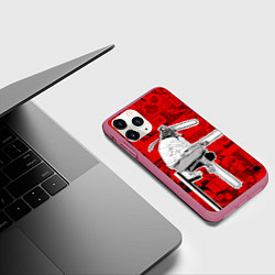 Чехол iPhone 11 Pro матовый Человек- бензопила : Кадры манги, цвет: 3D-малиновый — фото 2