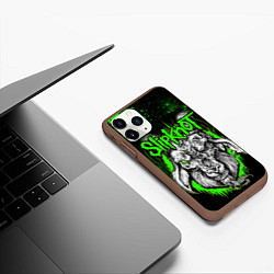 Чехол iPhone 11 Pro матовый Slipknot зеленый козел, цвет: 3D-коричневый — фото 2