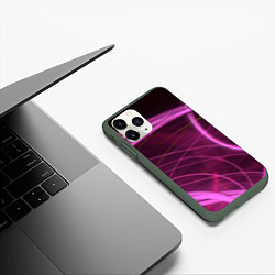 Чехол iPhone 11 Pro матовый Абстрактные неоновые розовые линии во тьме, цвет: 3D-темно-зеленый — фото 2