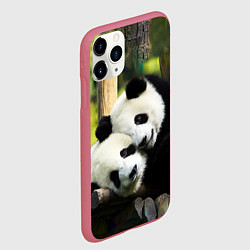 Чехол iPhone 11 Pro матовый Влюблённые панды, цвет: 3D-малиновый — фото 2