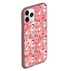 Чехол iPhone 11 Pro матовый Новый год - снеговики, цвет: 3D-коричневый — фото 2