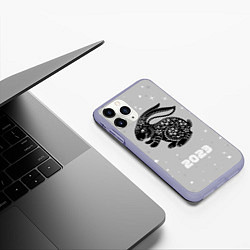 Чехол iPhone 11 Pro матовый Символ 2023 года черный водяной кролик, цвет: 3D-светло-сиреневый — фото 2