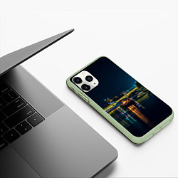 Чехол iPhone 11 Pro матовый Неоновый ночной город, цвет: 3D-салатовый — фото 2