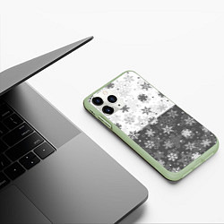 Чехол iPhone 11 Pro матовый Снежинки ч-б, цвет: 3D-салатовый — фото 2