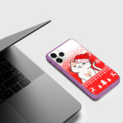 Чехол iPhone 11 Pro матовый Новогодний милый котик, цвет: 3D-фиолетовый — фото 2