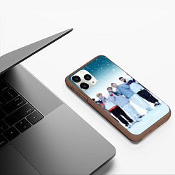 Чехол iPhone 11 Pro матовый Stray Kids winter, цвет: 3D-коричневый — фото 2