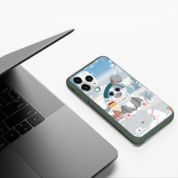 Чехол iPhone 11 Pro матовый Зайчик в шапке, цвет: 3D-темно-зеленый — фото 2