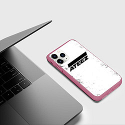 Чехол iPhone 11 Pro матовый Ateez black and white, цвет: 3D-малиновый — фото 2