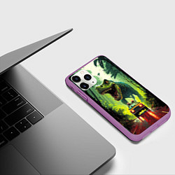 Чехол iPhone 11 Pro матовый Динозавр в погоне за машиной в джунглях, цвет: 3D-фиолетовый — фото 2