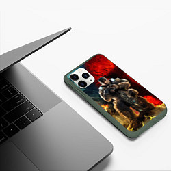 Чехол iPhone 11 Pro матовый Gears of War Маркус Феникс, цвет: 3D-темно-зеленый — фото 2