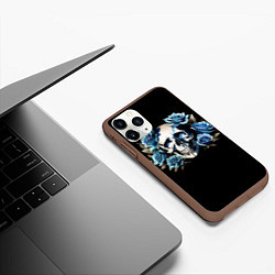 Чехол iPhone 11 Pro матовый Череп и синие розы, цвет: 3D-коричневый — фото 2