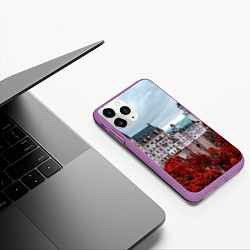 Чехол iPhone 11 Pro матовый Замок в горах и красный лес, цвет: 3D-фиолетовый — фото 2