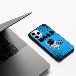 Чехол iPhone 11 Pro матовый Илья космонавт футболист, цвет: 3D-черный — фото 2