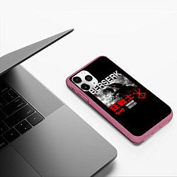 Чехол iPhone 11 Pro матовый Берсерк Guts, цвет: 3D-малиновый — фото 2