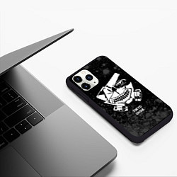 Чехол iPhone 11 Pro матовый Tokyo Ghoul glitch на темном фоне, цвет: 3D-черный — фото 2