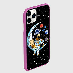 Чехол iPhone 11 Pro матовый Skeleton astronaut eats pizza while sitting on the, цвет: 3D-фиолетовый — фото 2