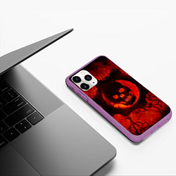 Чехол iPhone 11 Pro матовый Gears of War красный, цвет: 3D-фиолетовый — фото 2