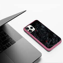 Чехол iPhone 11 Pro матовый Dragon and samurai, цвет: 3D-малиновый — фото 2