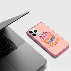 Чехол iPhone 11 Pro матовый Kasabian цитата из песни, цвет: 3D-малиновый — фото 2