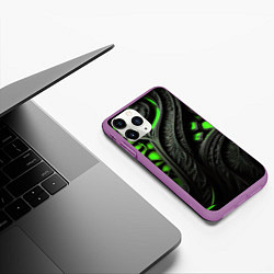 Чехол iPhone 11 Pro матовый Green black abstract, цвет: 3D-фиолетовый — фото 2