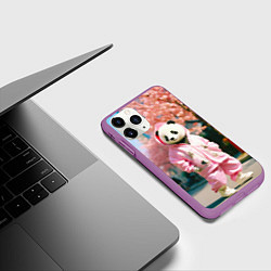 Чехол iPhone 11 Pro матовый Милая панда в пуховике, цвет: 3D-фиолетовый — фото 2
