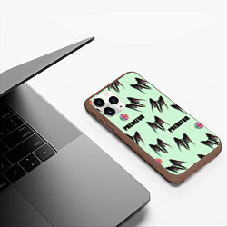 Чехол iPhone 11 Pro матовый Хищник - логотип, цвет: 3D-коричневый — фото 2