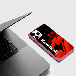 Чехол iPhone 11 Pro матовый Кавасаки - красные брызги, цвет: 3D-малиновый — фото 2