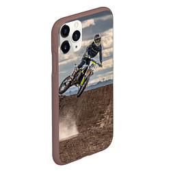 Чехол iPhone 11 Pro матовый Мотокросс экстрим, цвет: 3D-коричневый — фото 2
