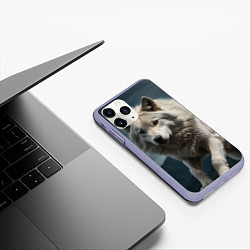 Чехол iPhone 11 Pro матовый Белый волк вожак стаи, цвет: 3D-светло-сиреневый — фото 2