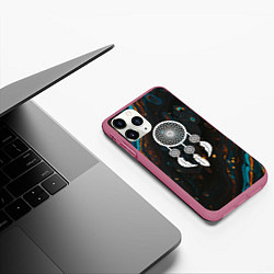 Чехол iPhone 11 Pro матовый Ловец снов и чёрный мыльный пузырь, цвет: 3D-малиновый — фото 2