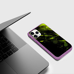 Чехол iPhone 11 Pro матовый Зеленая краска на черном фоне, цвет: 3D-фиолетовый — фото 2