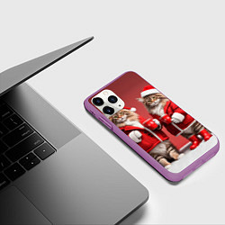 Чехол iPhone 11 Pro матовый С новым котом - два кота в костюмах Санты, цвет: 3D-фиолетовый — фото 2