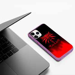 Чехол iPhone 11 Pro матовый Ведьмак огонь лого геральт, цвет: 3D-фиолетовый — фото 2