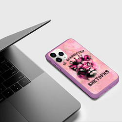 Чехол iPhone 11 Pro матовый Её величество Виктория - львица, цвет: 3D-фиолетовый — фото 2
