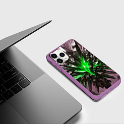 Чехол iPhone 11 Pro матовый Зелёный драгоценный камень, цвет: 3D-фиолетовый — фото 2