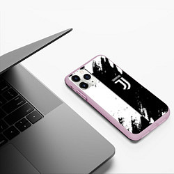 Чехол iPhone 11 Pro матовый Juventus краски чёрнобелые, цвет: 3D-розовый — фото 2