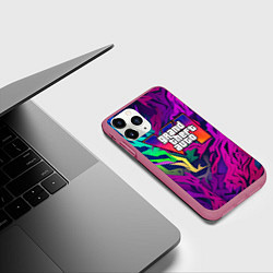 Чехол iPhone 11 Pro матовый Gta лого фиолетовый камуфляж, цвет: 3D-малиновый — фото 2