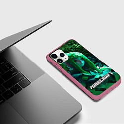 Чехол iPhone 11 Pro матовый Minecraft девушка зеленый мир, цвет: 3D-малиновый — фото 2
