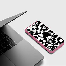 Чехол iPhone 11 Pro матовый Модная чб абстракция - нейросеть, цвет: 3D-малиновый — фото 2