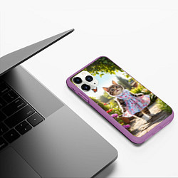 Чехол iPhone 11 Pro матовый Кошка в летнем платье в саду, цвет: 3D-фиолетовый — фото 2