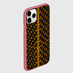 Чехол iPhone 11 Pro матовый Жёлтые киберпанк ячейки на чёрном фоне, цвет: 3D-малиновый — фото 2