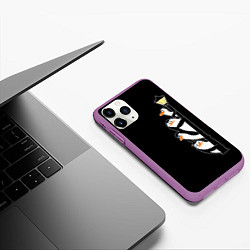 Чехол iPhone 11 Pro матовый Пингвины на фонарном столбе, цвет: 3D-фиолетовый — фото 2