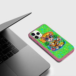 Чехол iPhone 11 Pro матовый Кот играет на гитаре летом, цвет: 3D-малиновый — фото 2