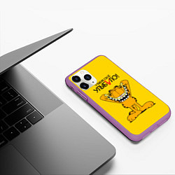 Чехол iPhone 11 Pro матовый Гарфилд - улыбни своё улыбало, цвет: 3D-фиолетовый — фото 2