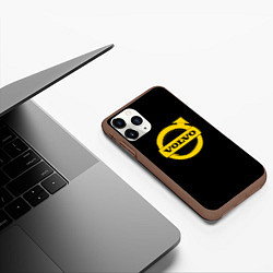 Чехол iPhone 11 Pro матовый Volvo yellow logo, цвет: 3D-коричневый — фото 2