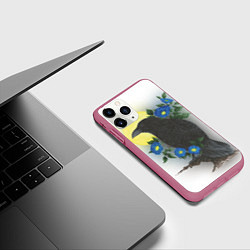 Чехол iPhone 11 Pro матовый Чёрный ворон на ветке, цвет: 3D-малиновый — фото 2